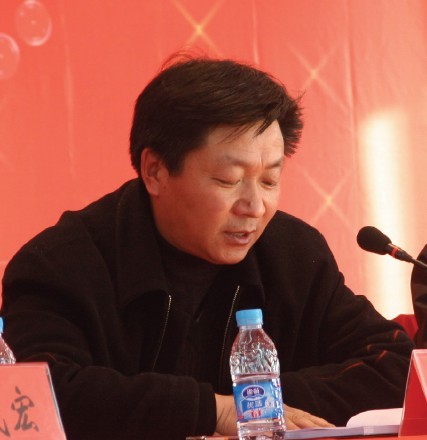 【人(rén)物(wù)志(zhì)】精打細算(suàn)的(de)采購(gòu)者──孟爾宜副總經理(lǐ)側記