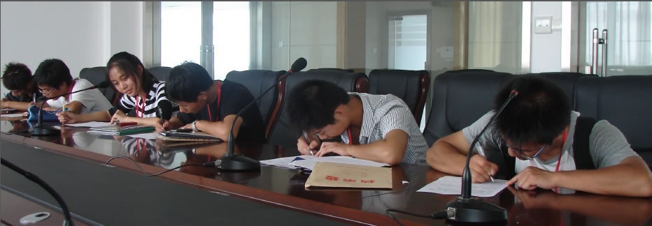 2011年(nián)新員(yuán)工(gōng)報(bào)到(dào)